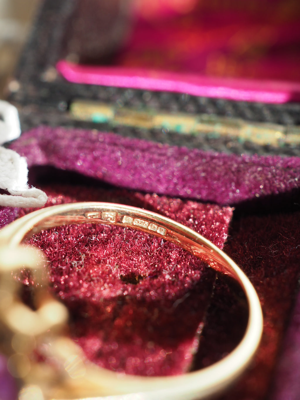 9ct Gold Amethyst & Diamond Ring