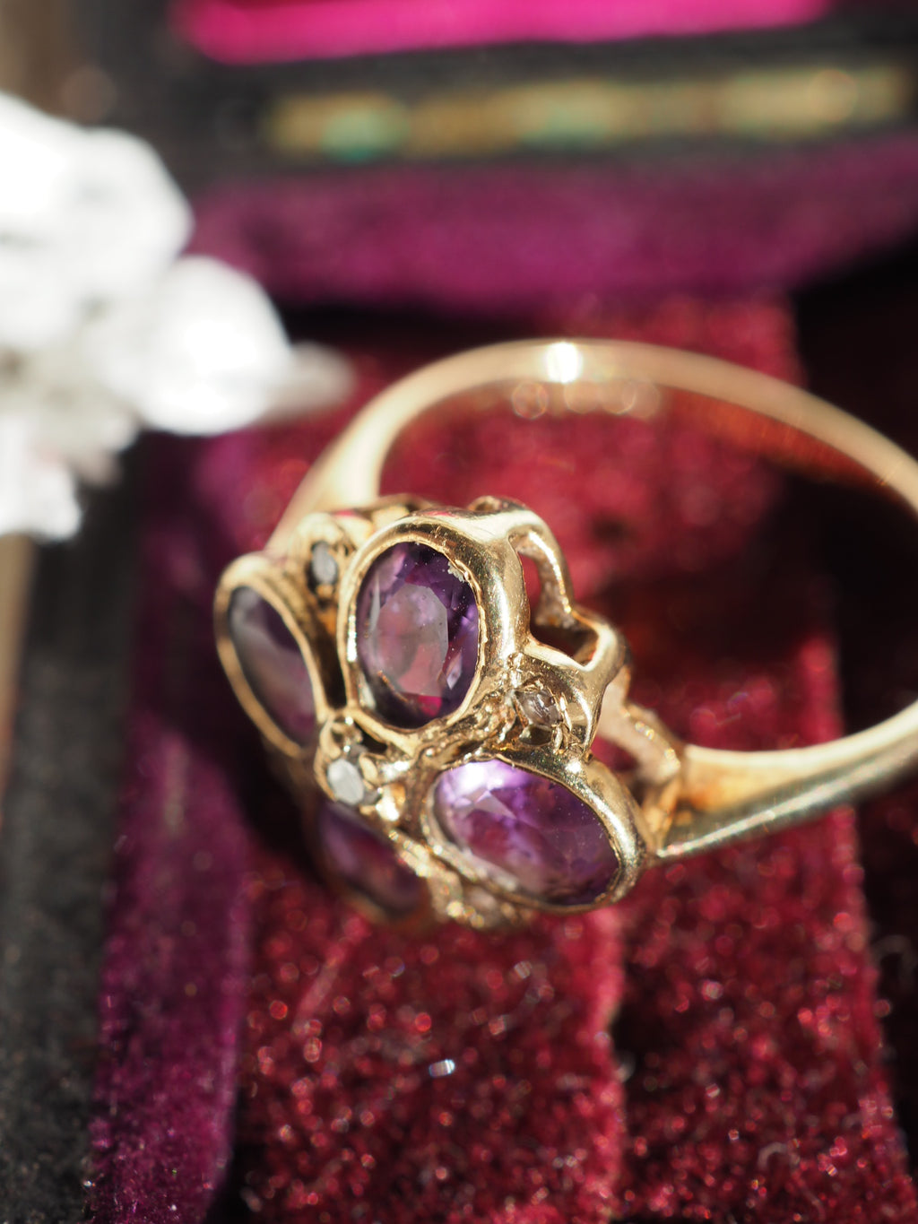 9ct Gold Amethyst & Diamond Ring