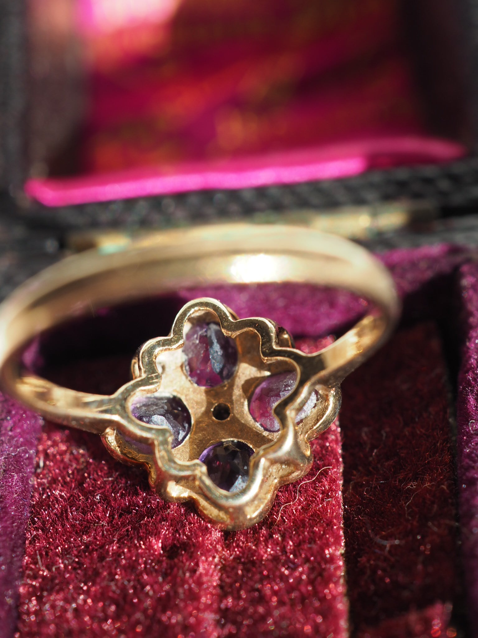 9ct Gold Amethyst & Diamond Ring