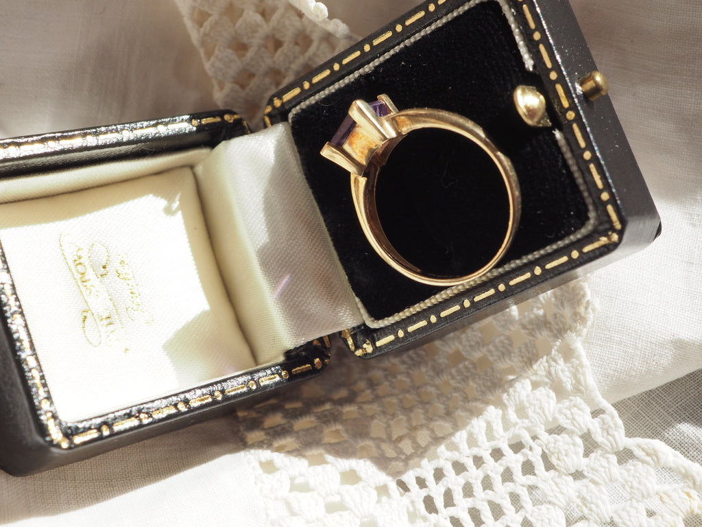 9ct Gold Amethyst Ring