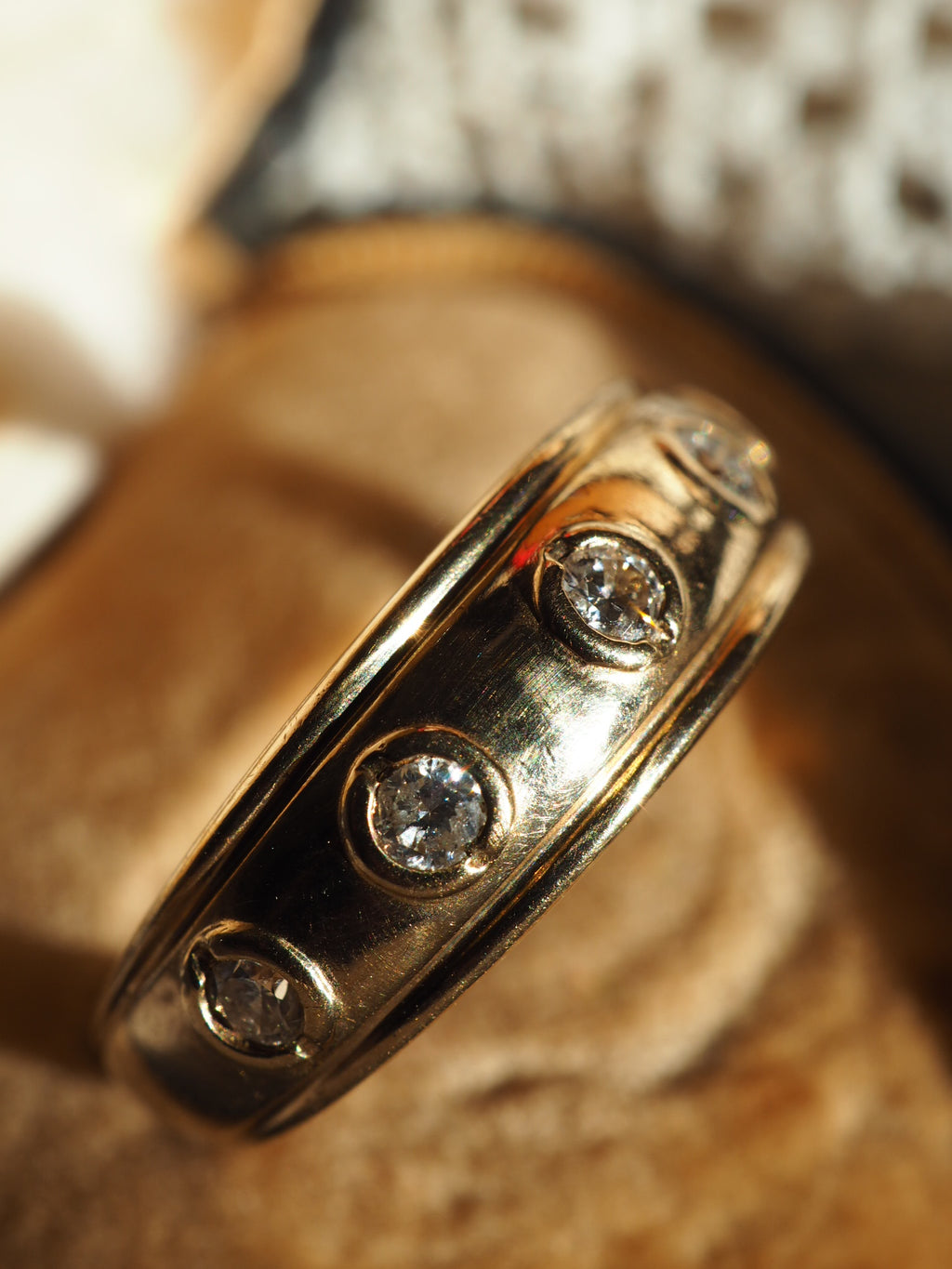 9ct Yellow Gold Diamond Set Ring