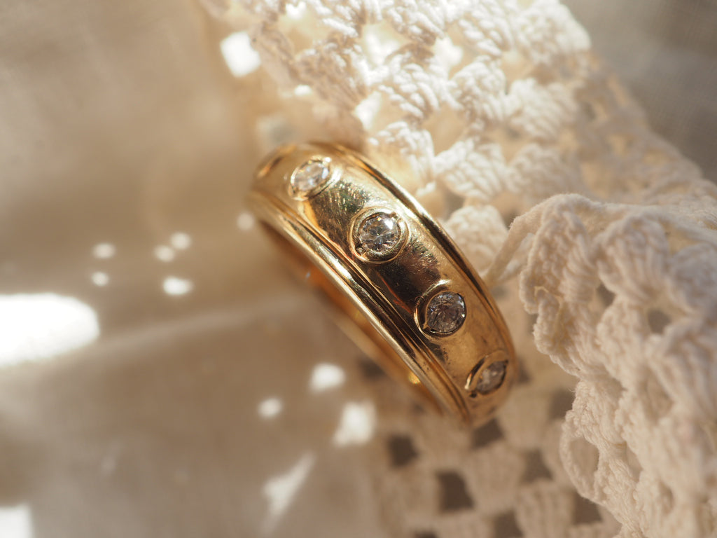 9ct Yellow Gold Diamond Set Ring