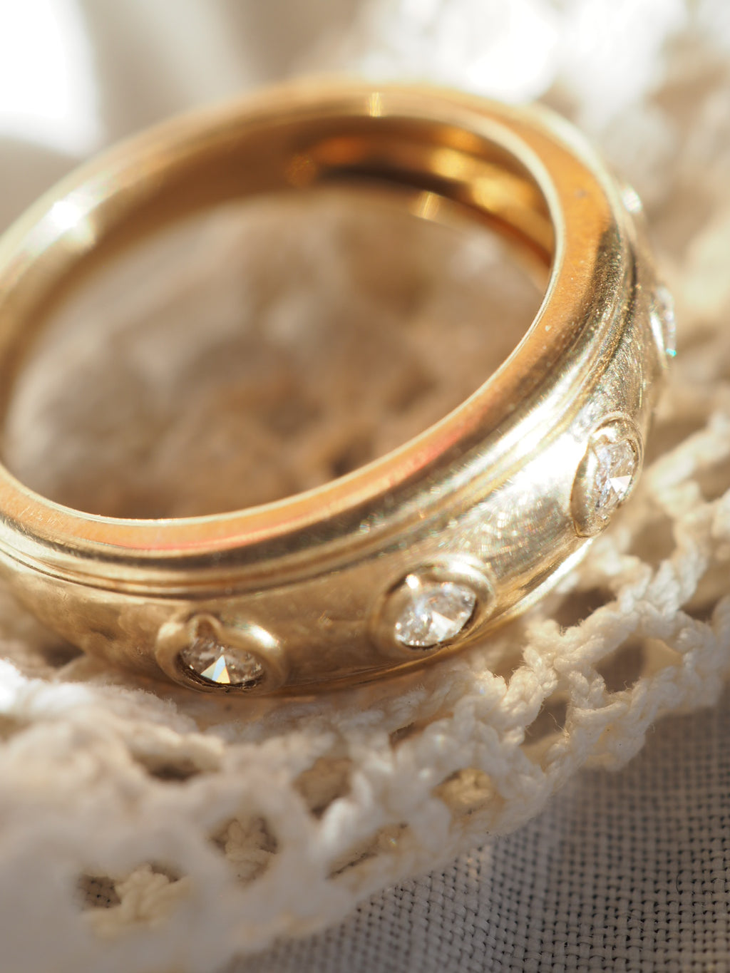 9ct Yellow Gold Diamond Set Ring