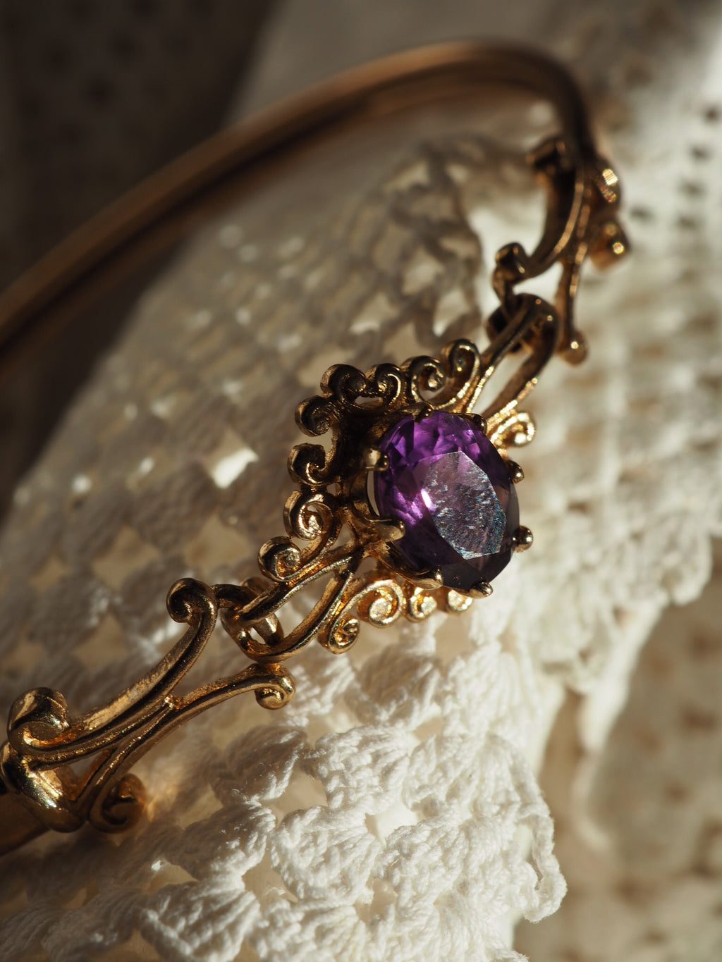 9ct Gold Amethyst Set Bangle